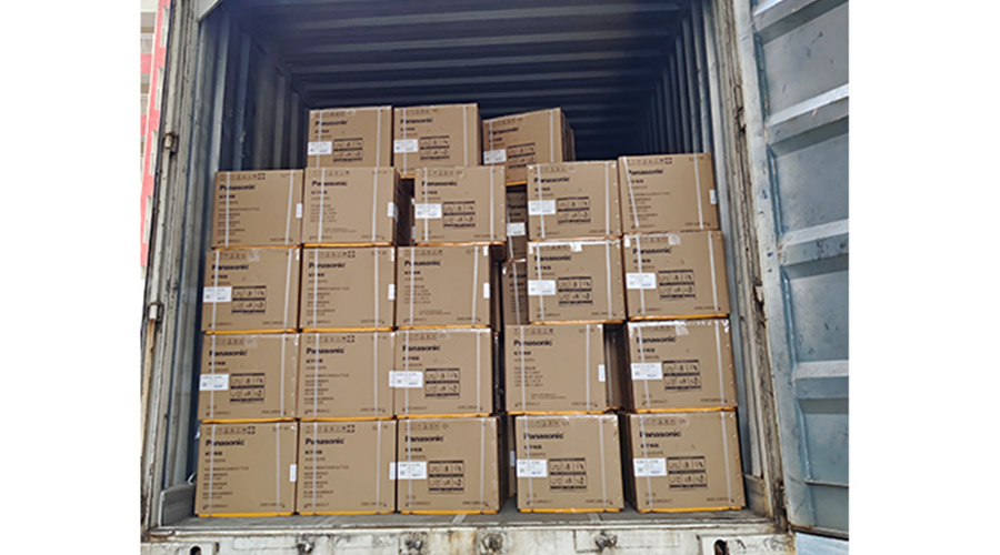 滿滿的貨物！國(guó)內(nèi)知名品牌客戶全自動(dòng)滾筒洗衣機(jī)裝柜發(fā)貨
